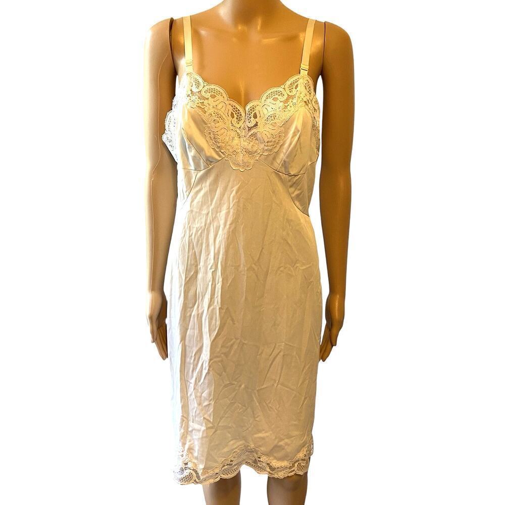Vintage Sears Women's 36 Doesn't Slip Dress Ivory Nylon Lace Trim Babydoll Sexy